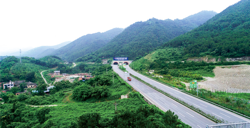 九永高速缙云山隧道