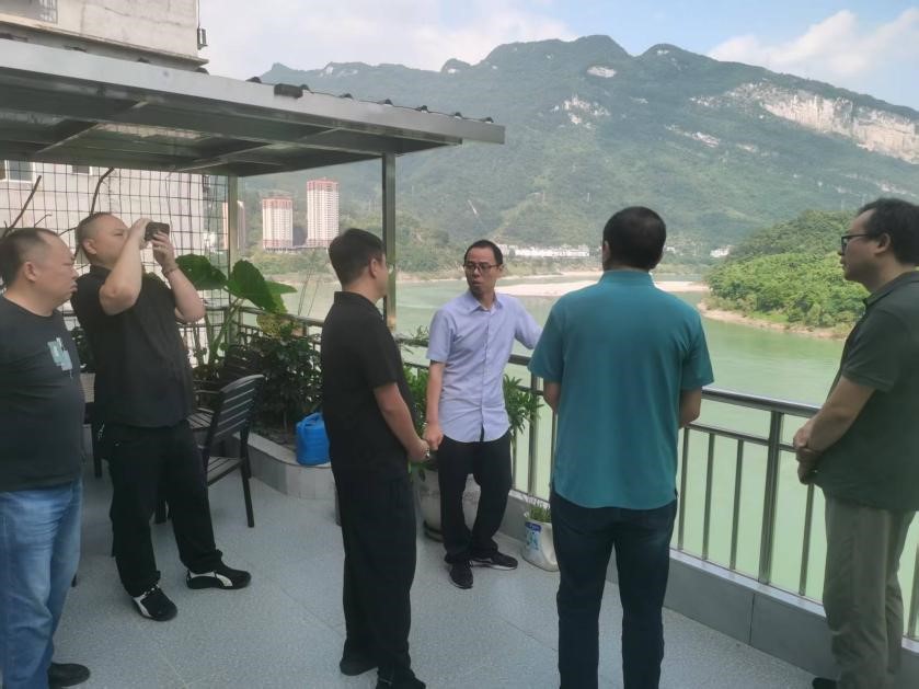 重庆航发集团副总经理吴四飞到乌江白马至彭水航道整治工程开展汛期暑期安全检查