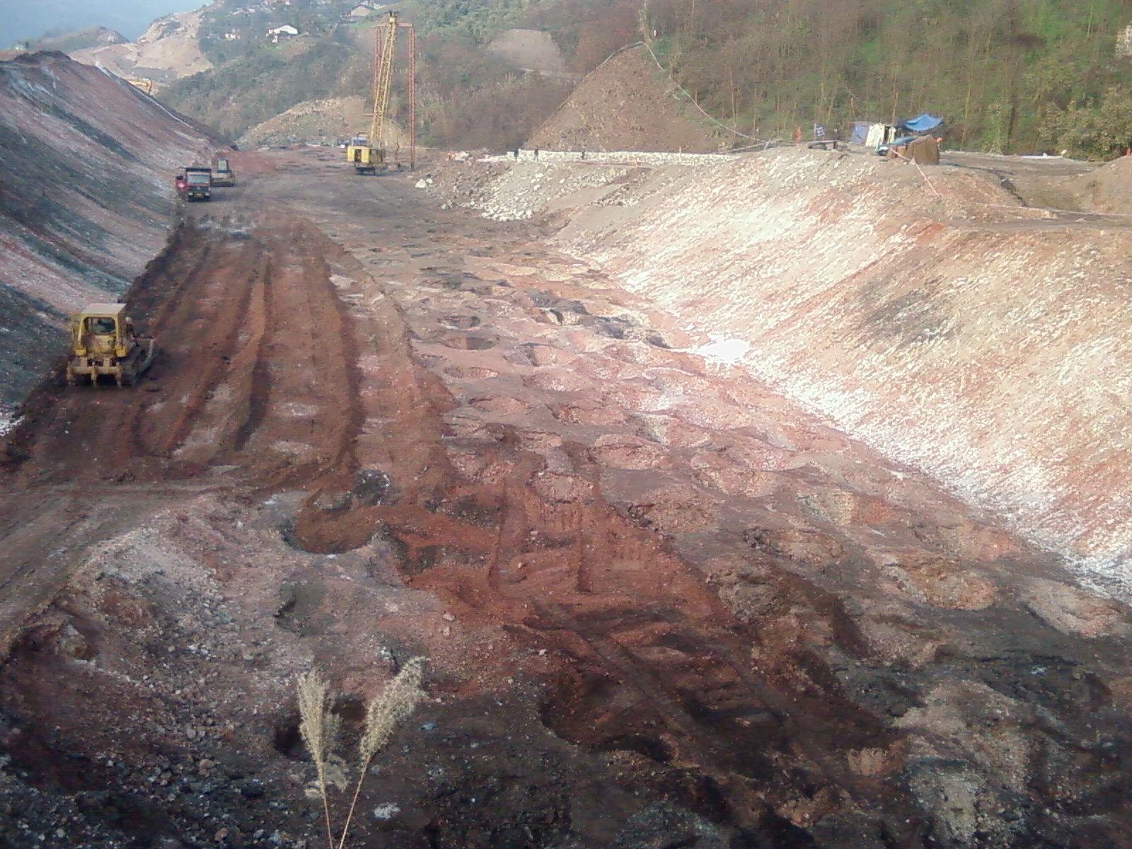 11 高速公路采动区对策研究及煤杆石2