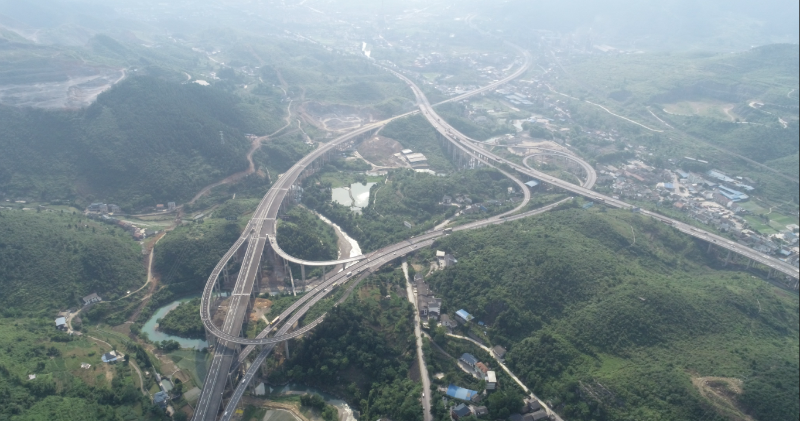 大铺子枢纽互通全景