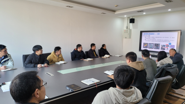 数智交通院党支部开展“智慧公路”专题党课